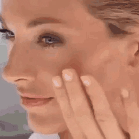 UltraBlend™ 4-in-1 Smart Foundation